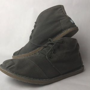 TOMS • Chukks • Canvas • 12 Men’s